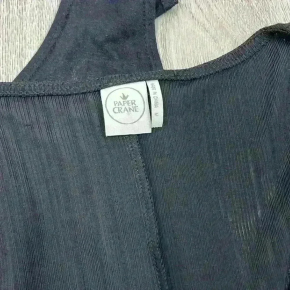 Paper Crane Black Short Sleeve V-Neck Bodysuit Size M - Picture 7 of 12